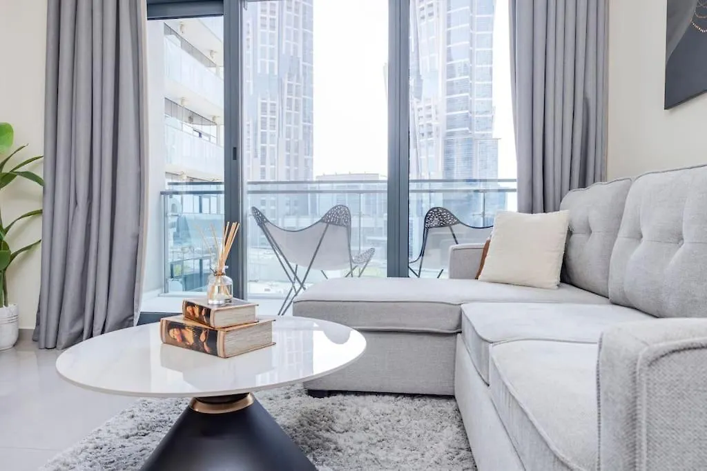 Chic 1Br Getaway- 4Min Walk To Business Bay Metro & 10Min To Burj Khalifa Lägenhet Dubai