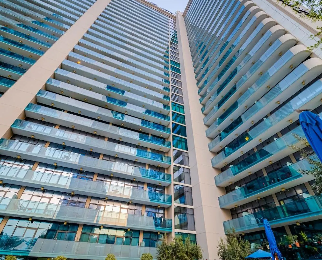 Chic 1Br Getaway- 4Min Walk To Business Bay Metro & 10Min To Burj Khalifa Apartment Dubai