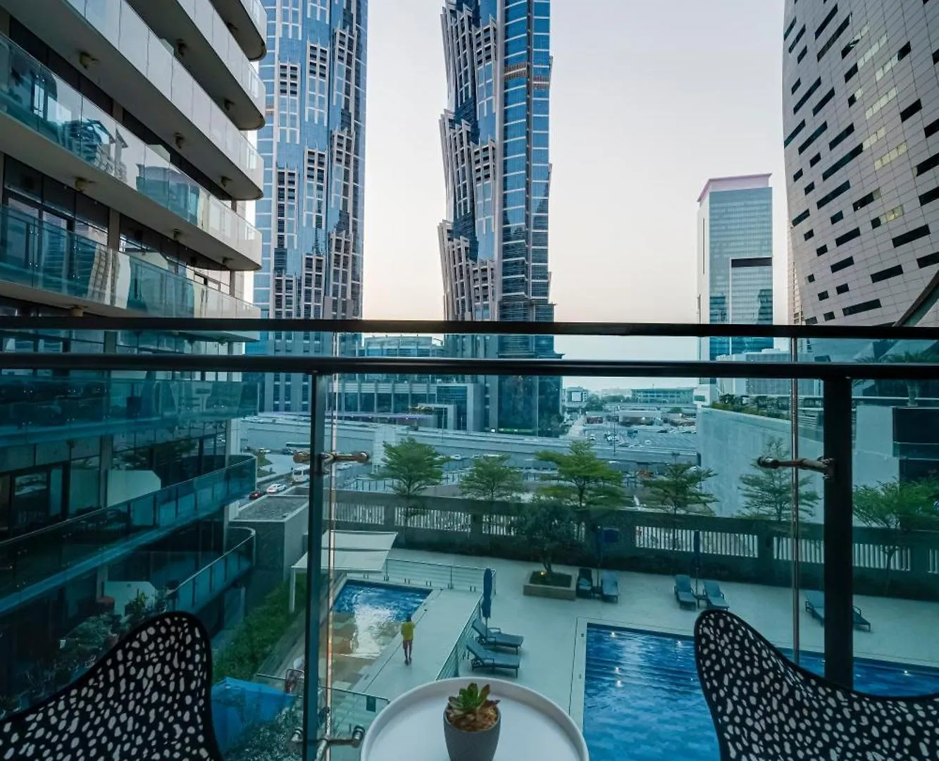 Chic 1Br Getaway- 4Min Walk To Business Bay Metro & 10Min To Burj Khalifa Apartment Dubai United Arab Emirates