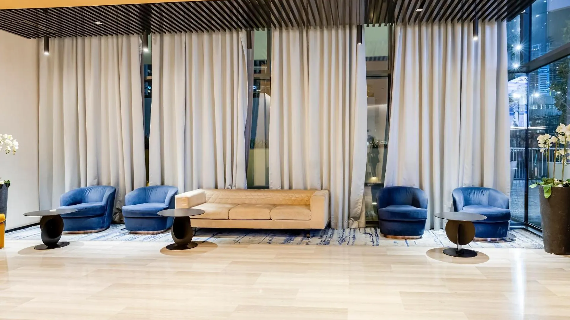 Chic 1Br Getaway- 4Min Walk To Business Bay Metro & 10Min To Burj Khalifa Apartment Dubai