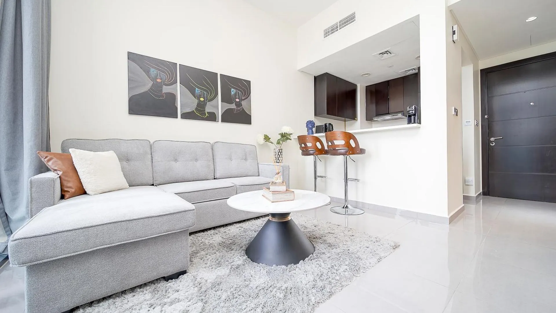 Chic 1Br Getaway- 4Min Walk To Business Bay Metro & 10Min To Burj Khalifa Apartment Dubai United Arab Emirates